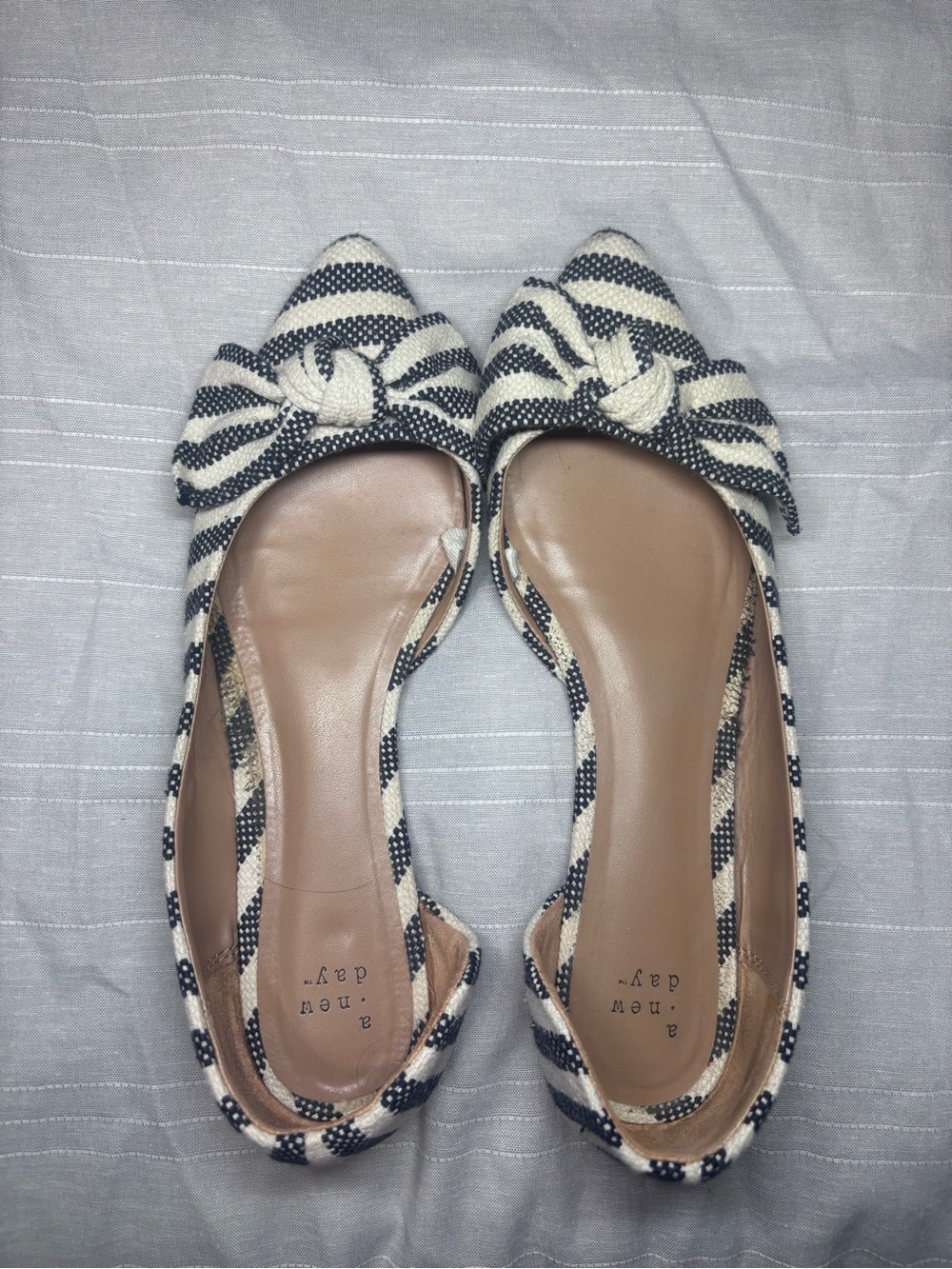 a new day Striped Bow Pointed-Toe Flats in Navy and Cream 8 1/2